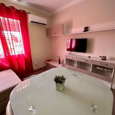 Precioso Apartamento 3 Dormitorios, Aire Acondicionado Menos 10 Min A Pie Feria Jerez De La Frontera Esterno foto