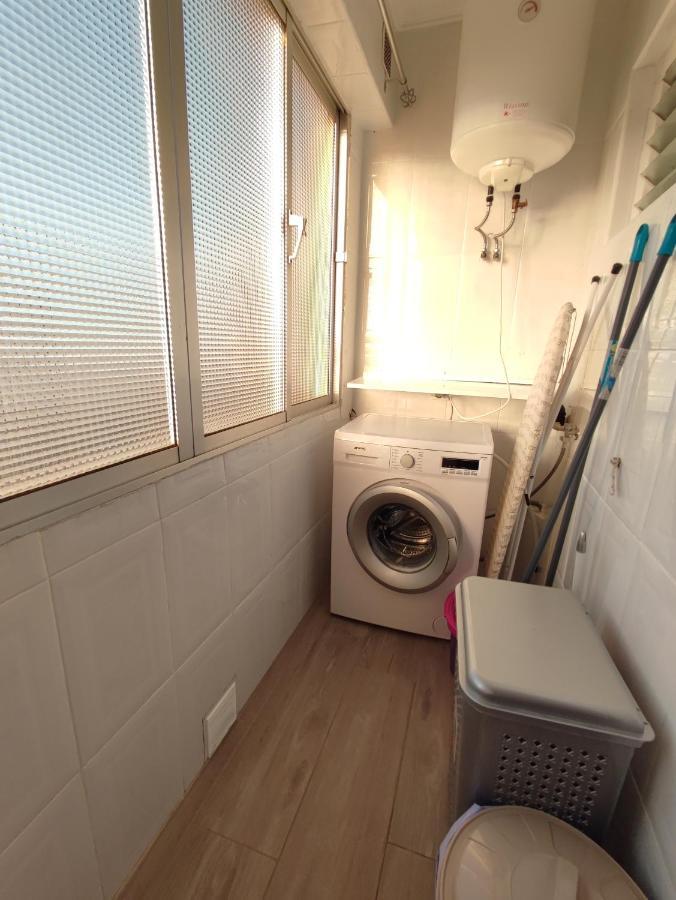 Precioso Apartamento 3 Dormitorios, Aire Acondicionado Menos 10 Min A Pie Feria Jerez De La Frontera Esterno foto