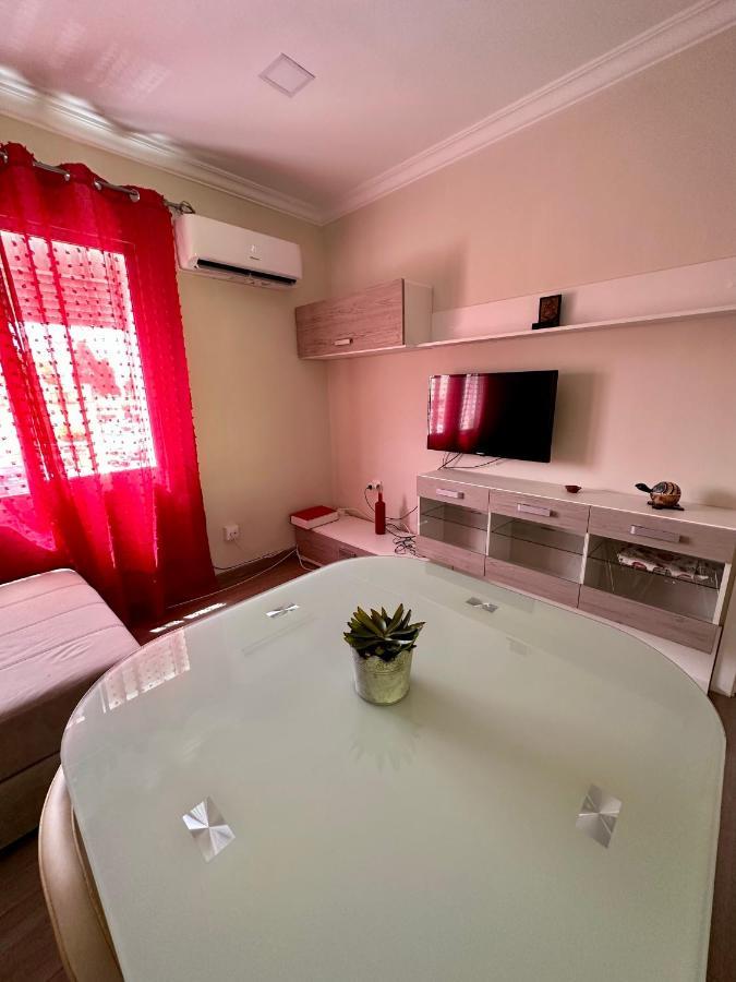 Precioso Apartamento 3 Dormitorios, Aire Acondicionado Menos 10 Min A Pie Feria Jerez De La Frontera Esterno foto